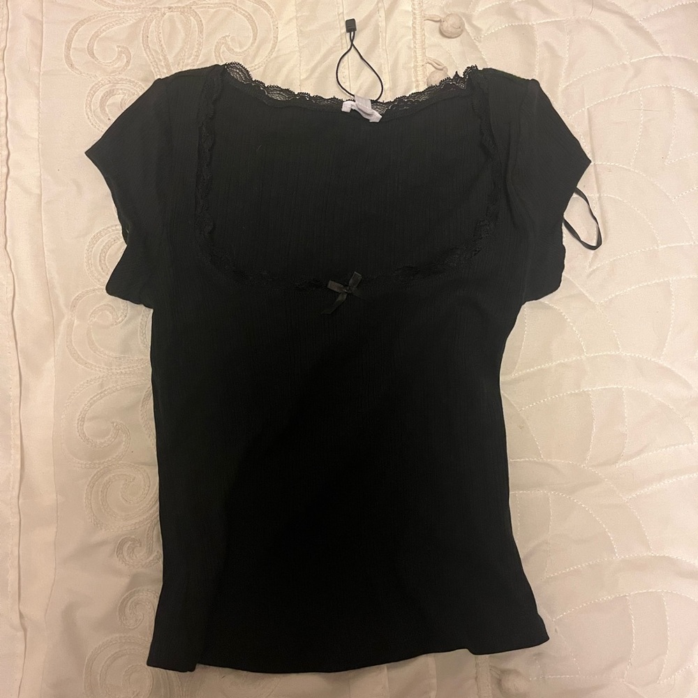 Garage myla scoop neck lace trim rib tee